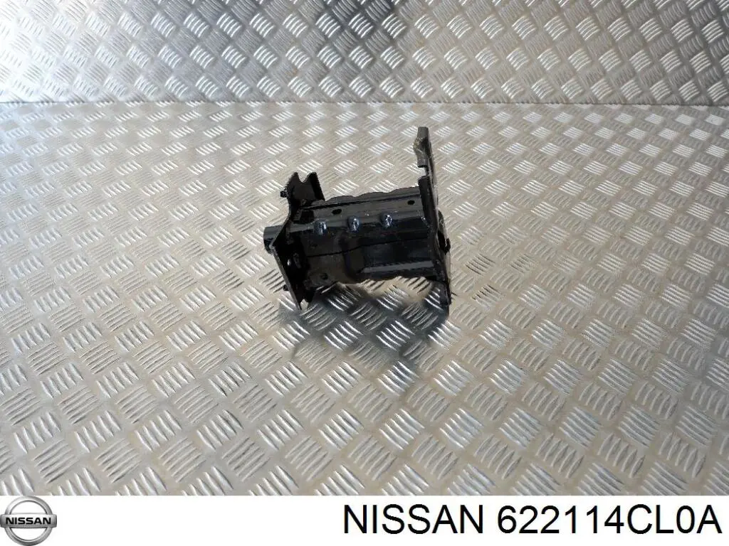 Кронштейн підсилювача переднього бампера Nissan/Infiniti 622114CL0A ціна, від 47.52 USD