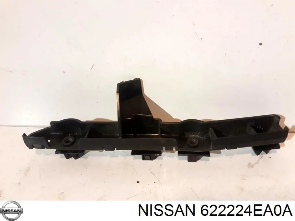 Праве кріплення переднього бампера Nissan/Infiniti 622224EA0A ціна, від 9.47 USD