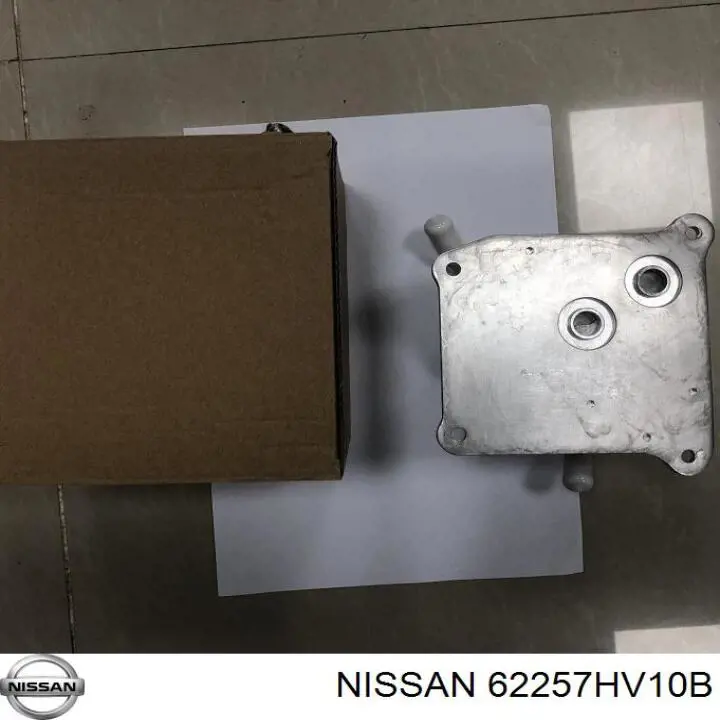 Решітка переднього бампера, ліва Nissan/Infiniti 62257HV10B ціна, від 24.06 USD