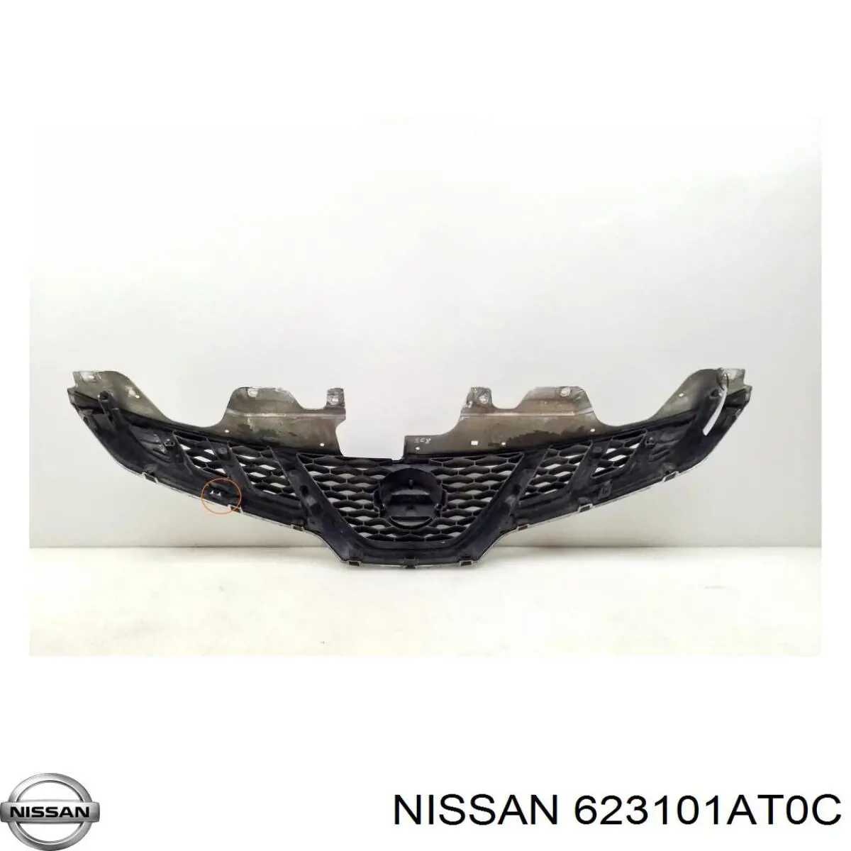 623101AT0C Nissan/Infiniti Решітка радіатора