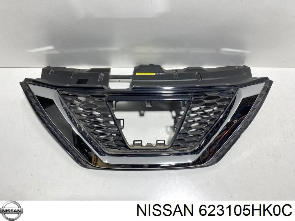 623105HK0C Nissan/Infiniti Решітка радіатора