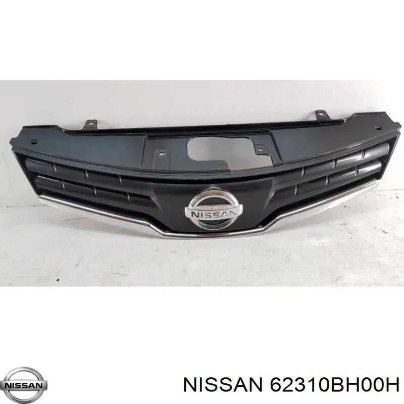 Решітка радіатора 62310BH00H Nissan/Infiniti