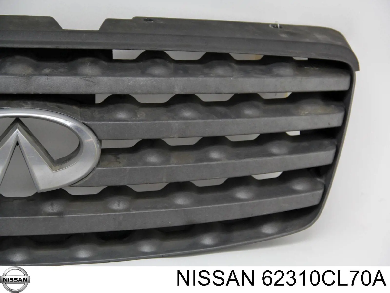 Купити 62310CL70A Nissan/Infiniti Захисна решітка радіатора