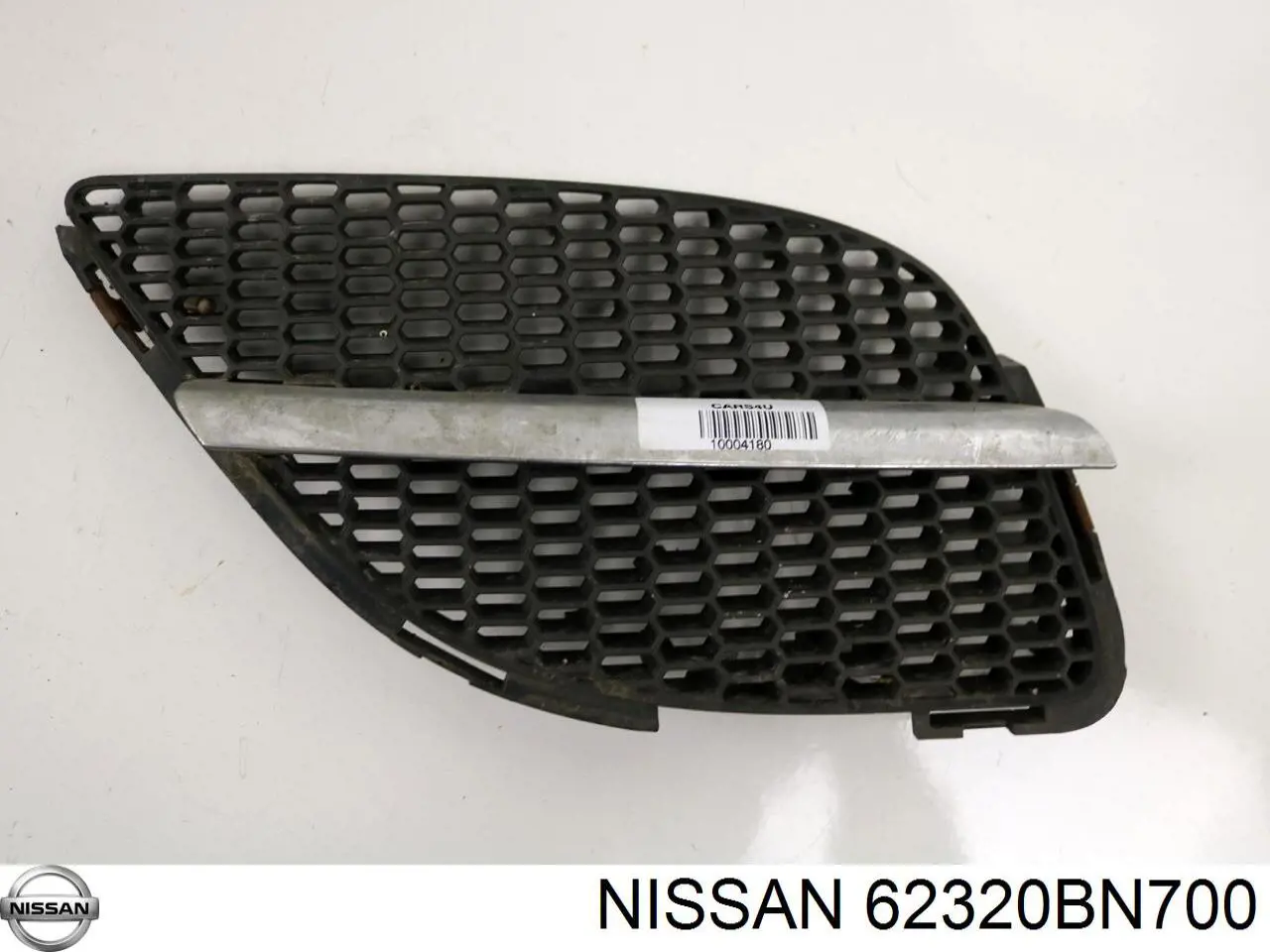Решітка радіатора права Nissan Almera 2 (N16) (Нісан Альмера)