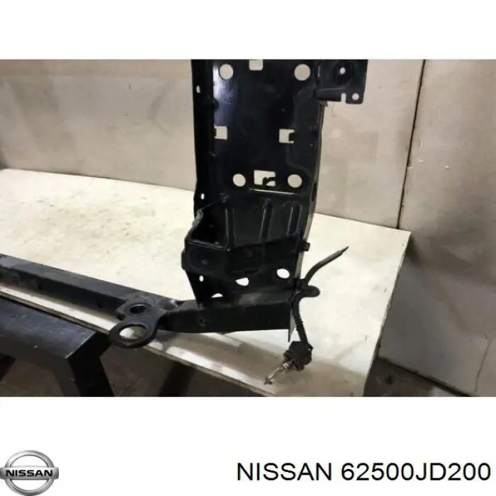 62500JD200 Nissan супорт радіатора в зборі/монтажна панель кріплення фар