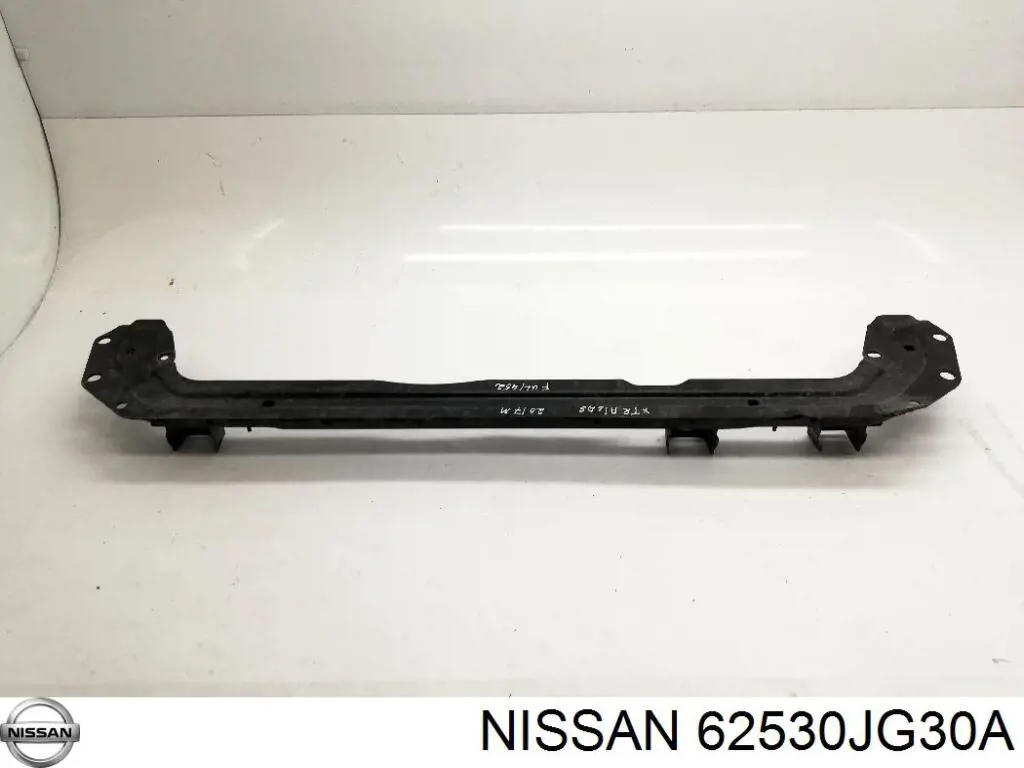62530JG30A Nissan супорт радіатора нижній/монтажна панель кріплення фар