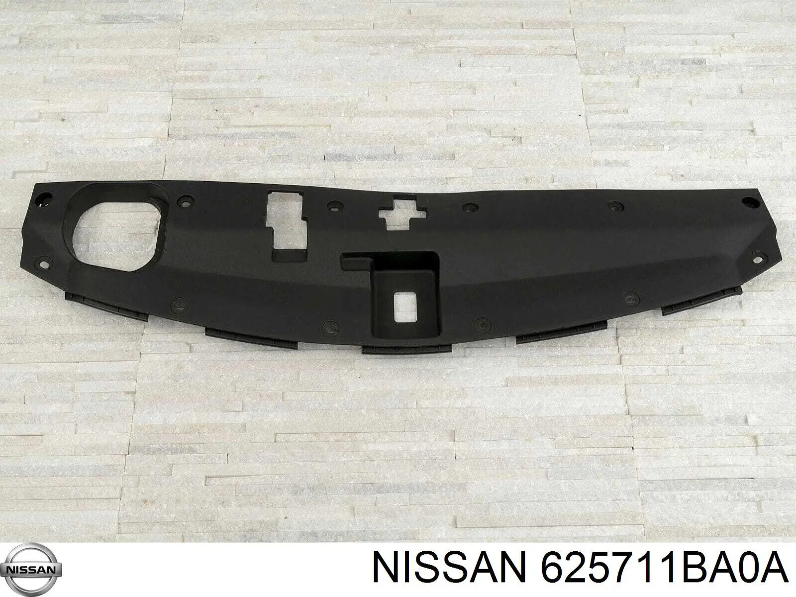 625711BA0A Nissan/Infiniti Захист замку капота