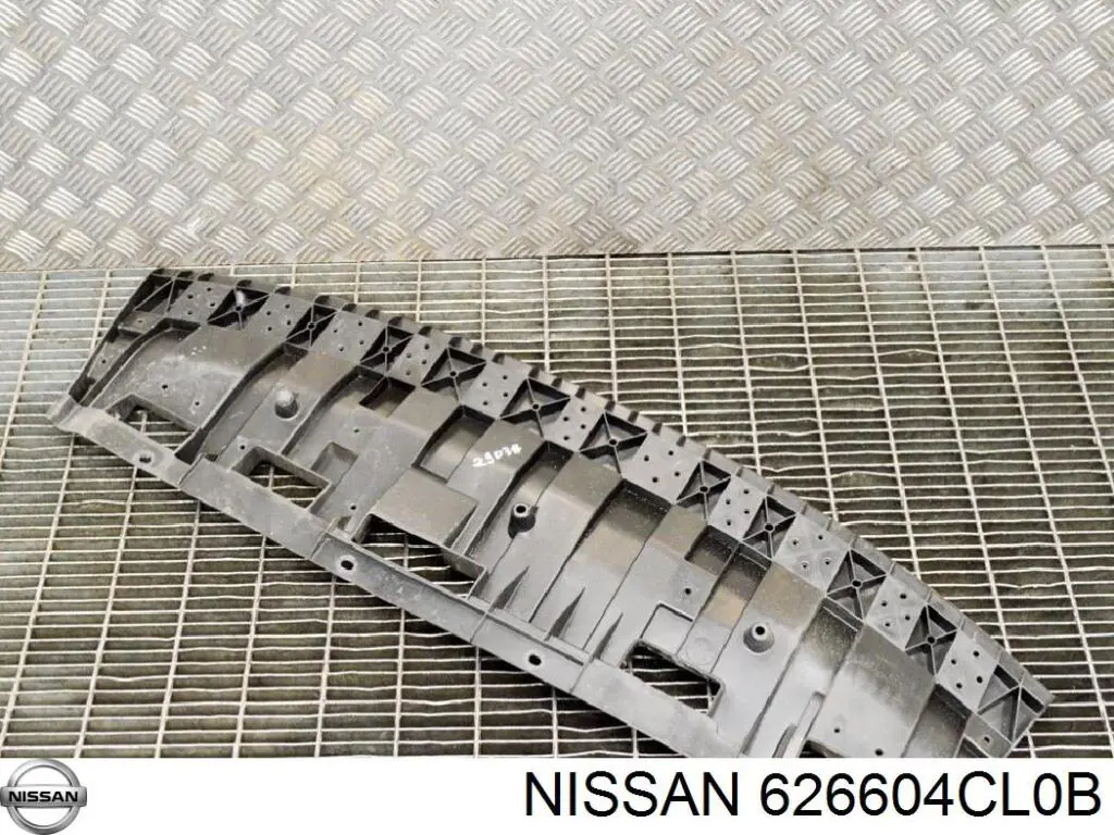 626604CE0B Nissan захист бампера переднього