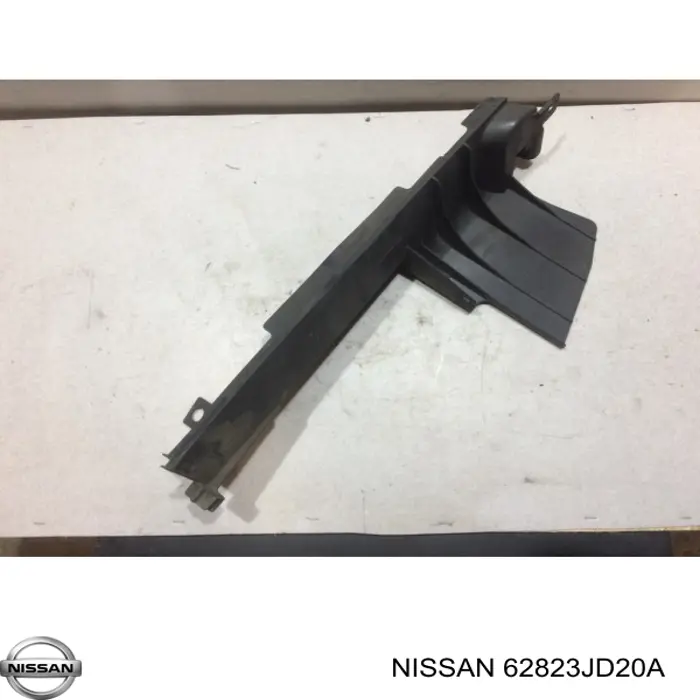 Повітропровід (дефлектор) радіатора, лівий 62823JD20A Nissan/Infiniti
