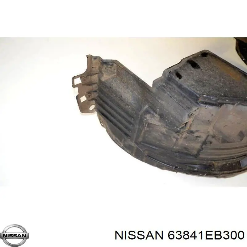  Підкрилок передній лівий Nissan Navara 