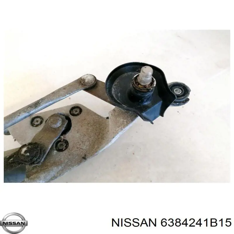 Підкрилки передні праві Nissan Micra 