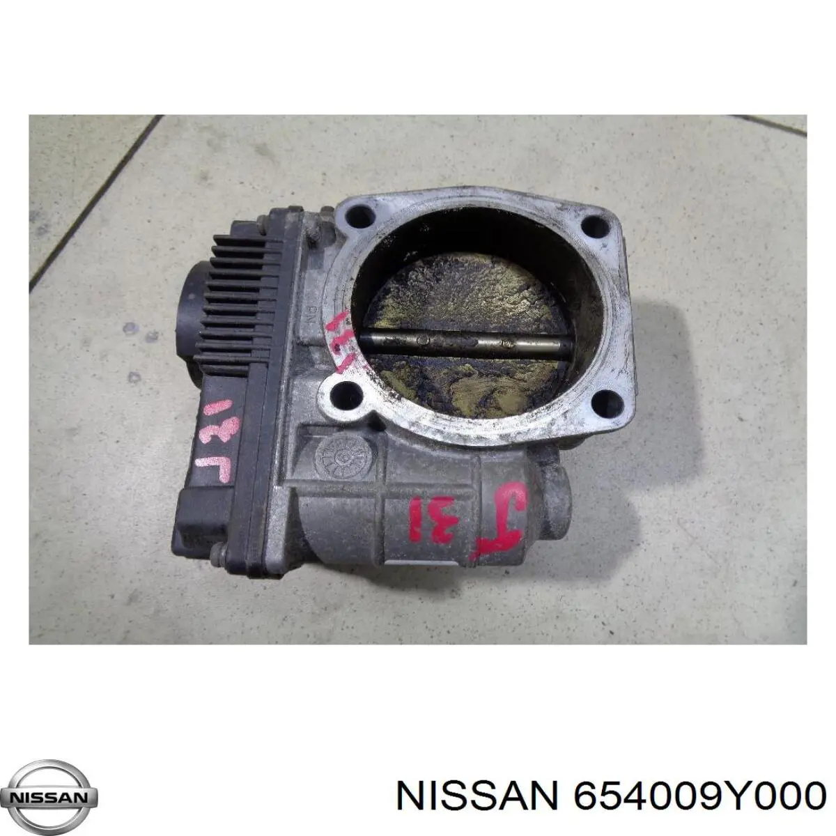 Завіс капота, правий Nissan/Infiniti 654009Y000 ціна, від 8.70 USD