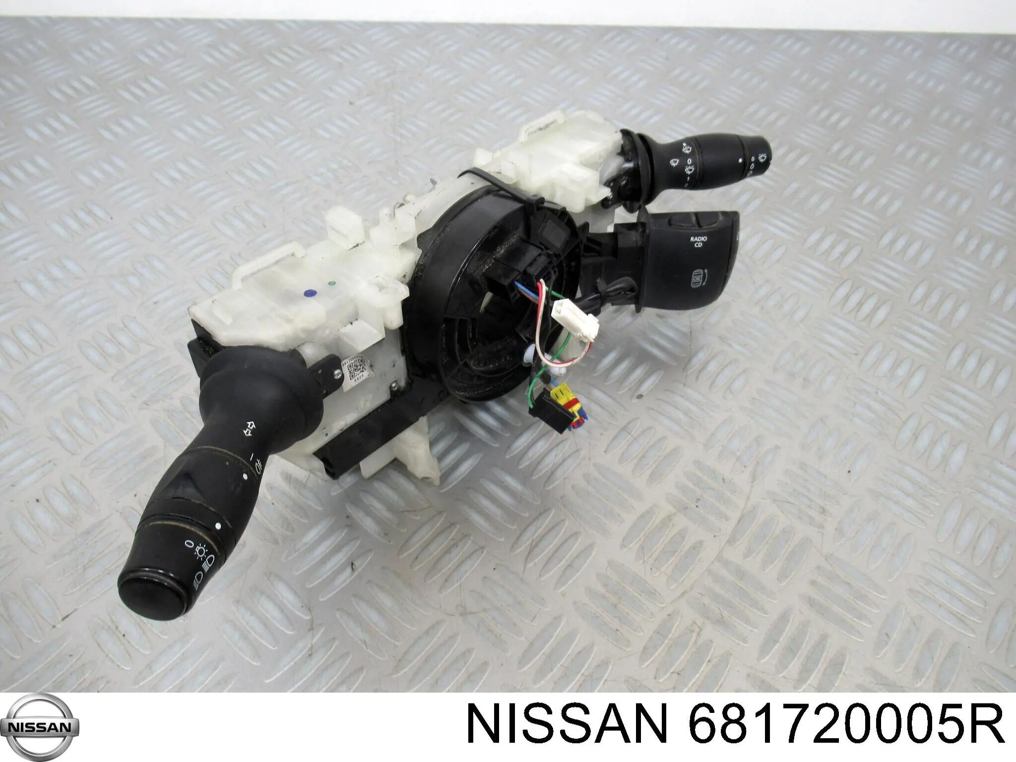 Підрульовий перемикач 681720005R Nissan/Infiniti