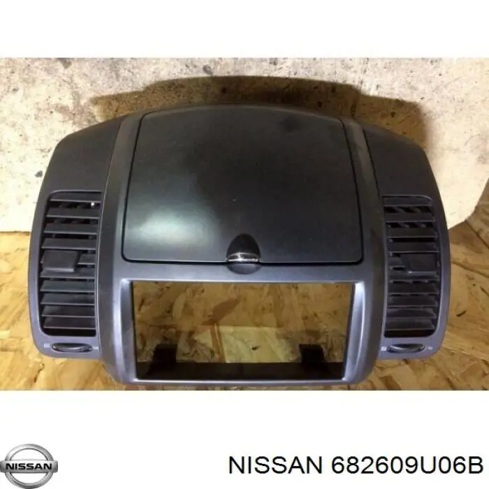 Купити 682609U06B Nissan/Infiniti 