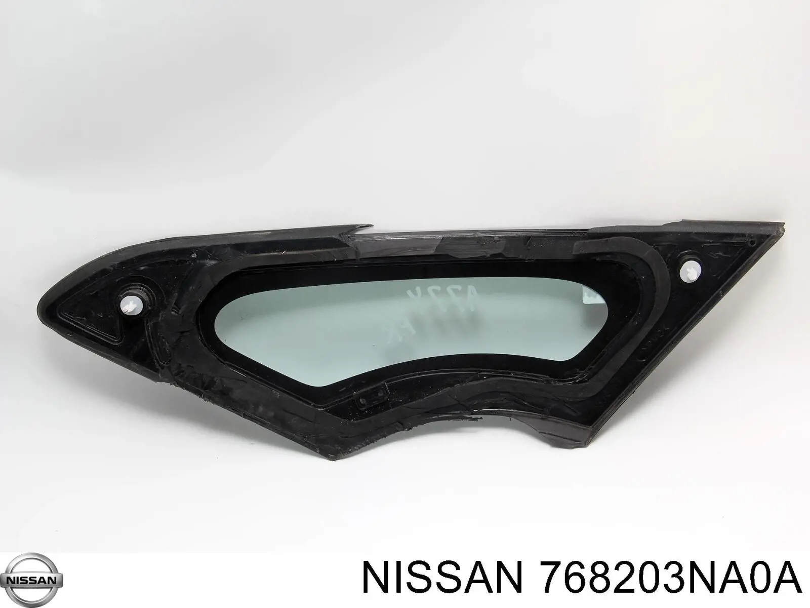 Скло трикутне дверей передніх правих Nissan/Infiniti 768203NA0A ціна, від 63.33 USD