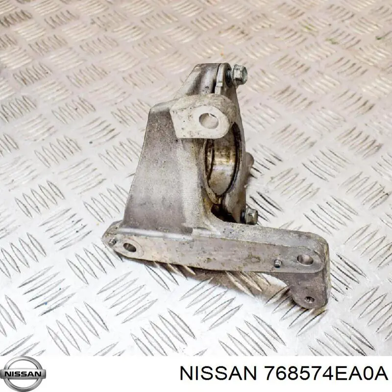 Заглушка кузова Nissan/Infiniti 768574EA0A