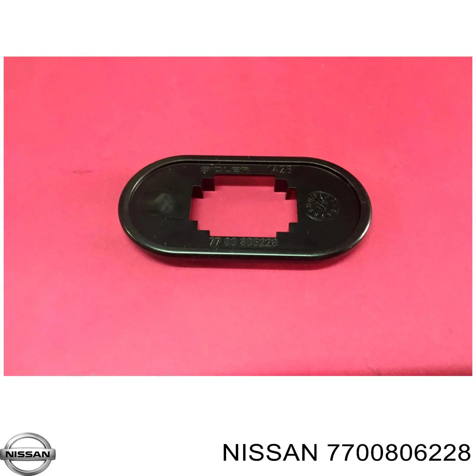 7700806228 Nissan/Infiniti Повторювач повороту в крило