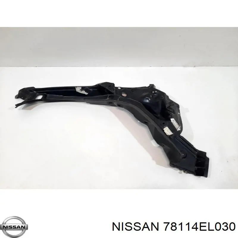 Супорт/кронштейн кріплення заднього ліхтаря, правий Nissan Tiida (C11X) (Нісан Тііда)