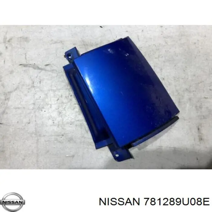 Накладка під задній ліхтар, правий Nissan Note (E11) (Нісан Ноут)