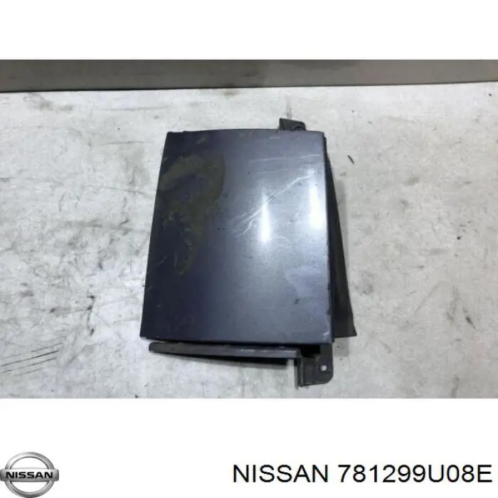 Накладка під задній ліхтар, лівий Nissan Note (E11) (Нісан Ноут)