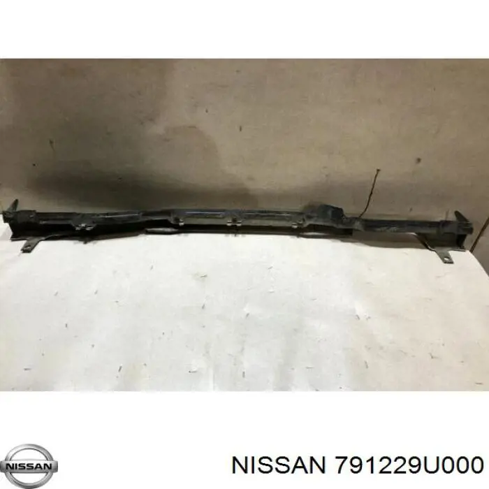 Купити 791229U000 Nissan/Infiniti Кронштейн абсорбера заднього бампера, центральний