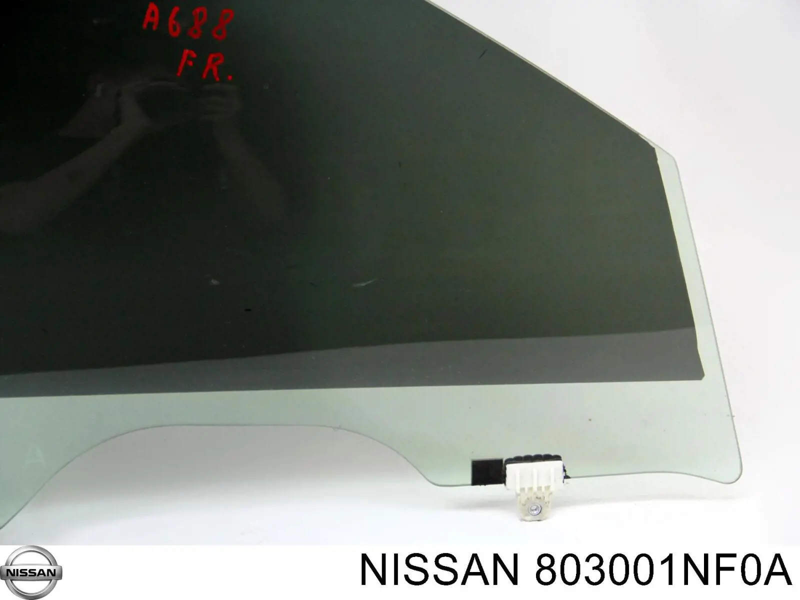 803001NF0A Nissan/Infiniti Скло передніх дверей, правих