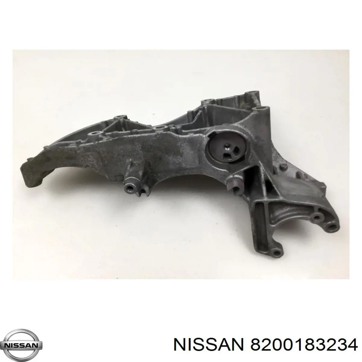 Купити 8200689751 Renault (RVI) Кронштейн генератора