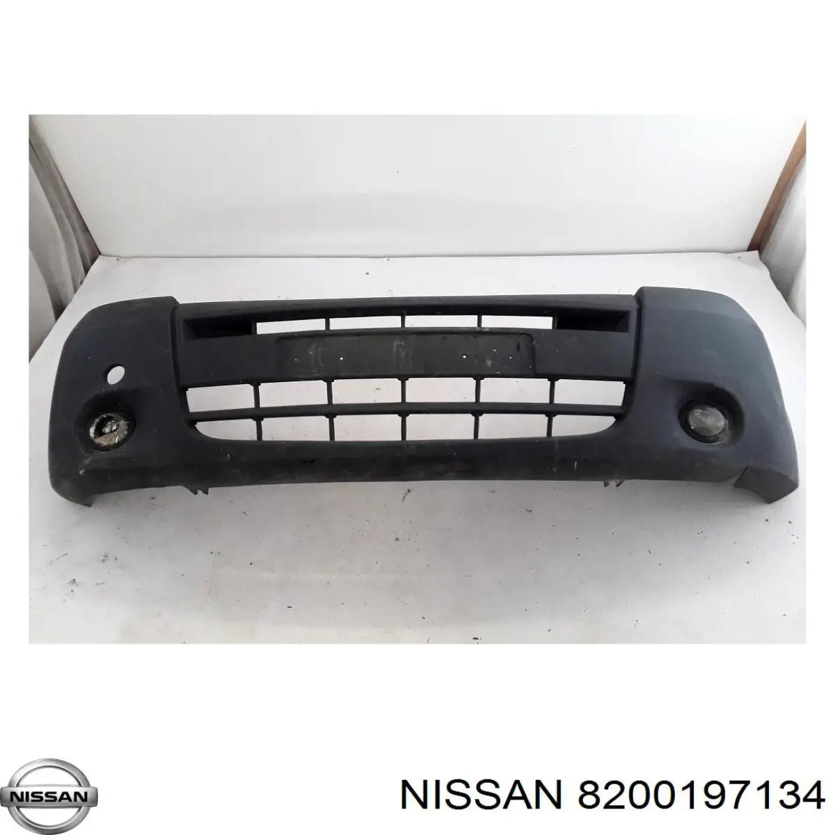Передній бампер 8200197134 Nissan/Infiniti