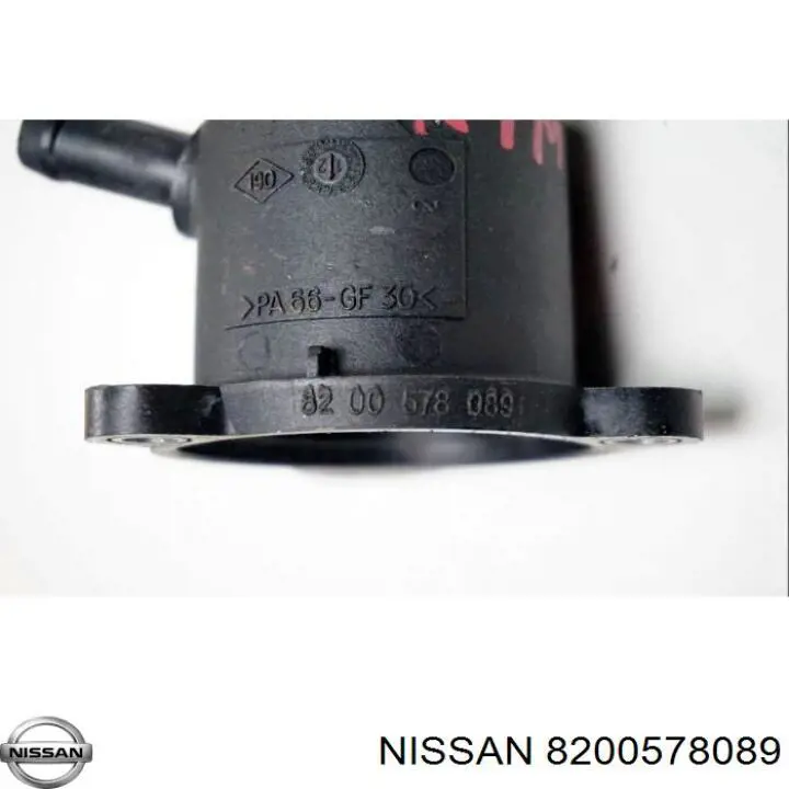 8200578089 Nissan кришка термостата