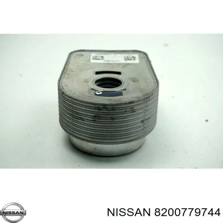 8200779744 Nissan радіатор масляний (холодильник, під фільтром)