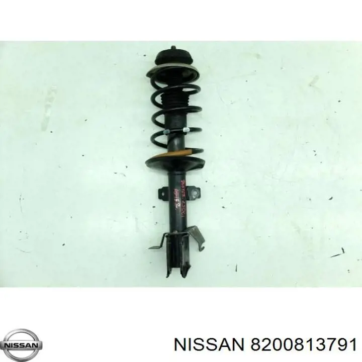 Амортизатор передній 8200813791 Nissan