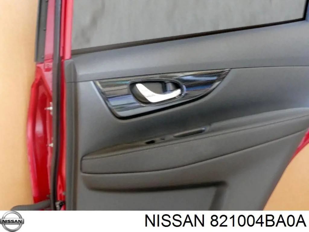 Двері пасажирські задні праві на Nissan Rogue  T32U