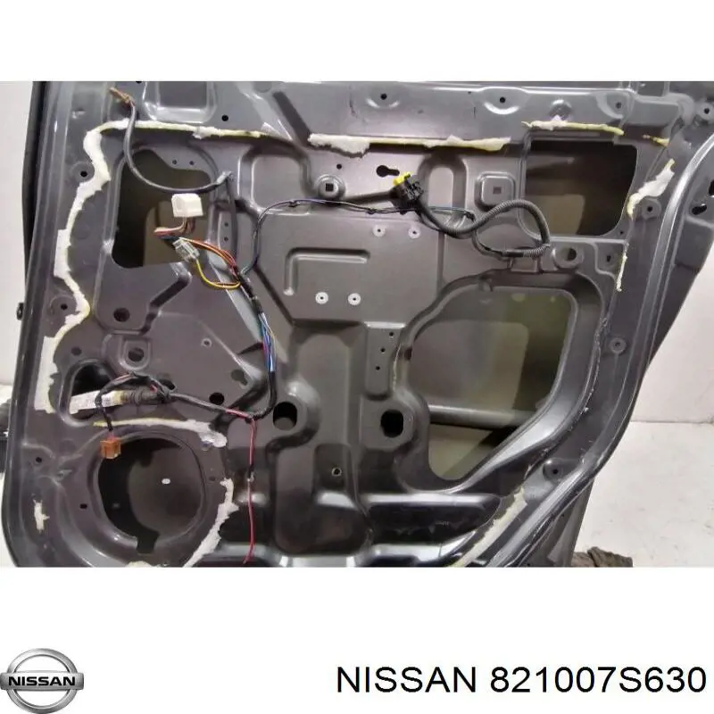  Двері задні, праві Infiniti QX56 
