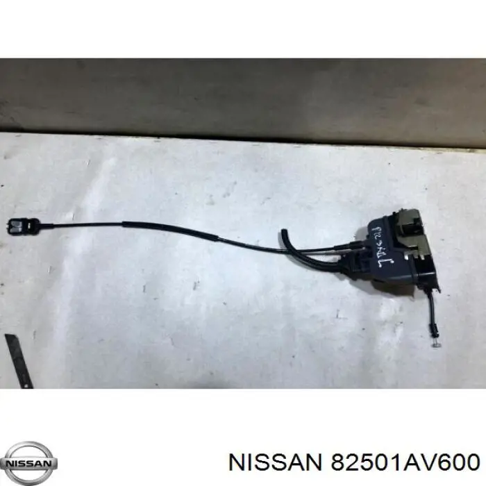 82501AV600 Nissan/Infiniti Замок задніх дверей, лівих