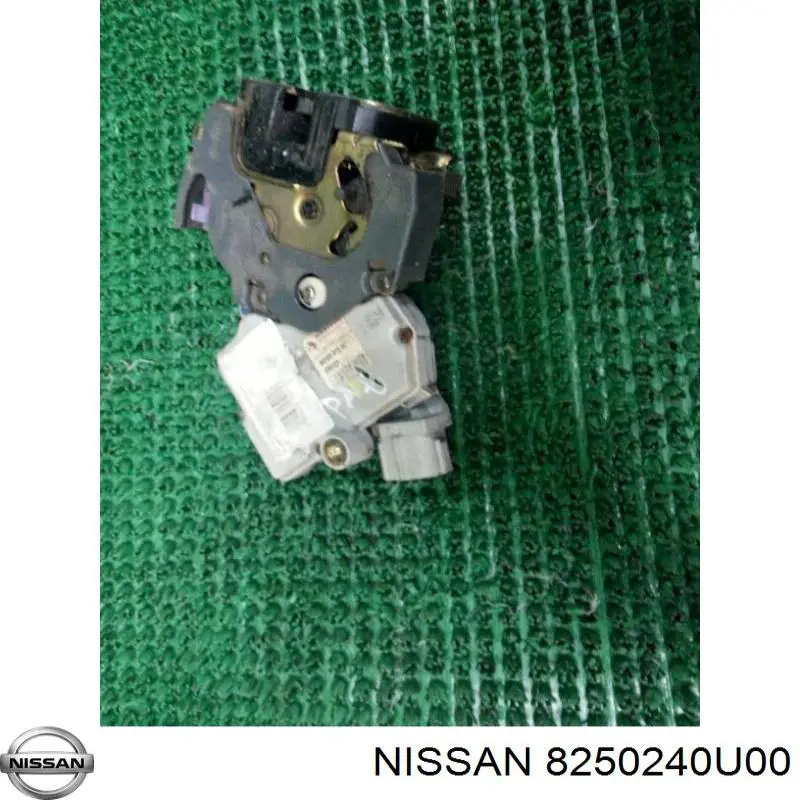 Купити 8250240U00 Nissan/Infiniti Замок задньої дверї, правої