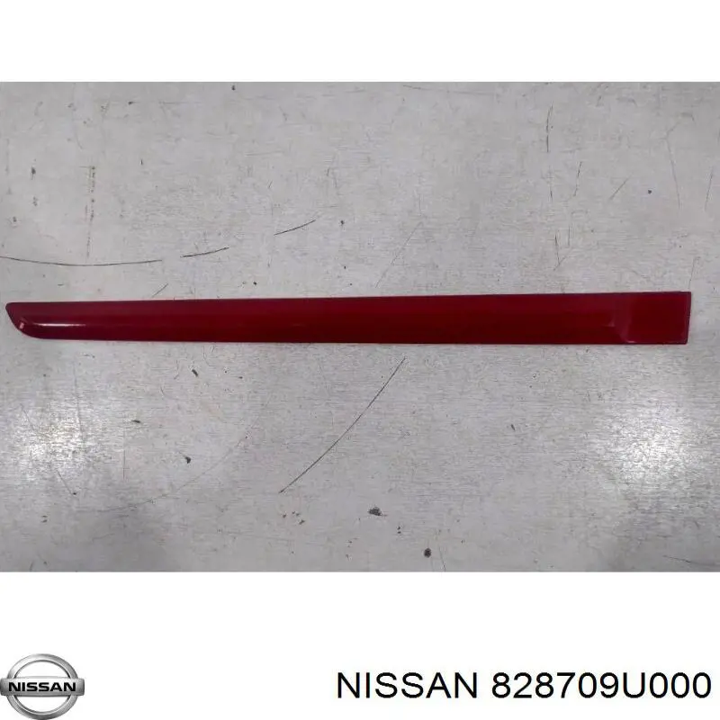 Купити 828709U000 Nissan/Infiniti Молдинг задніх правих дверей