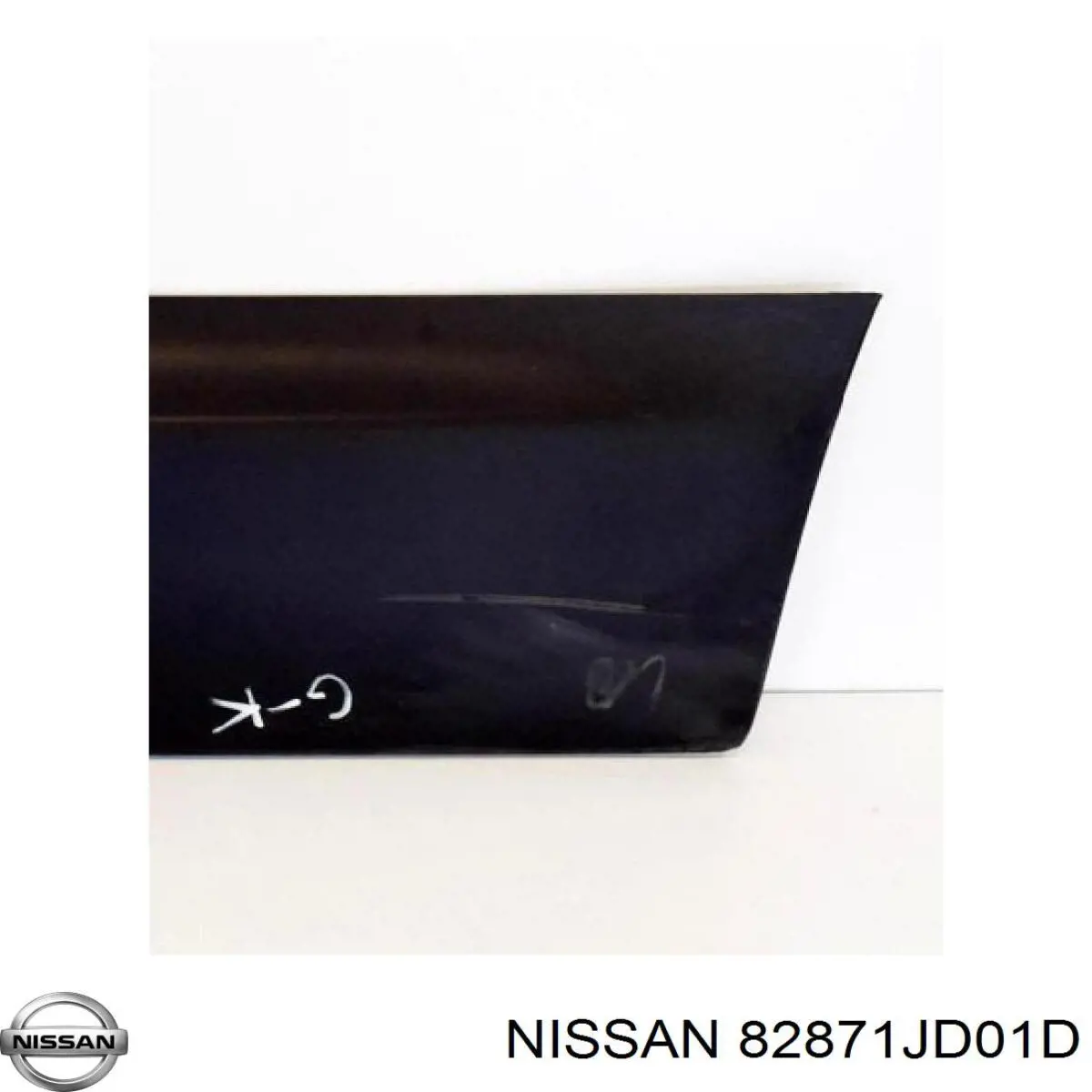 82871JD01D Nissan/Infiniti Накладка задніх дверей