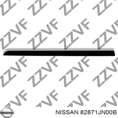 82871JN00B Nissan/Infiniti Накладка задніх дверей