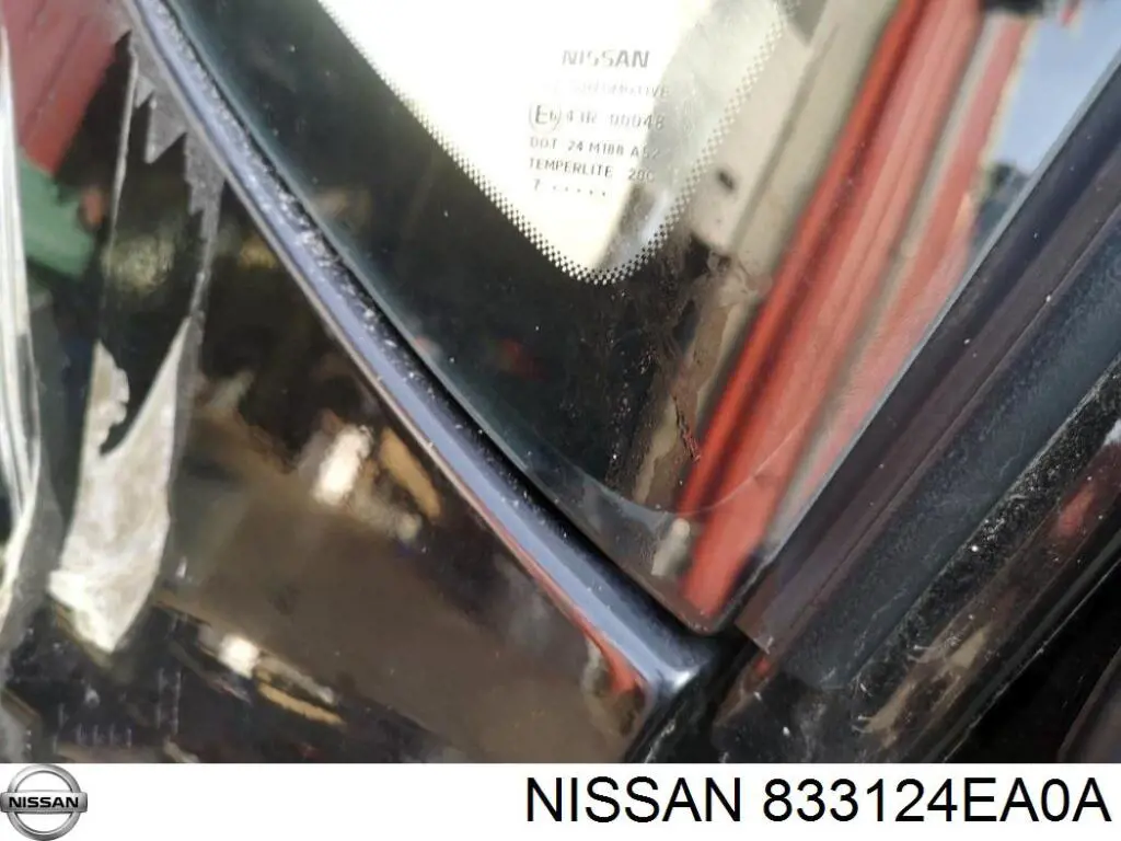 833124EA0A Nissan/Infiniti Скло кузова/багажного відсіку, праве