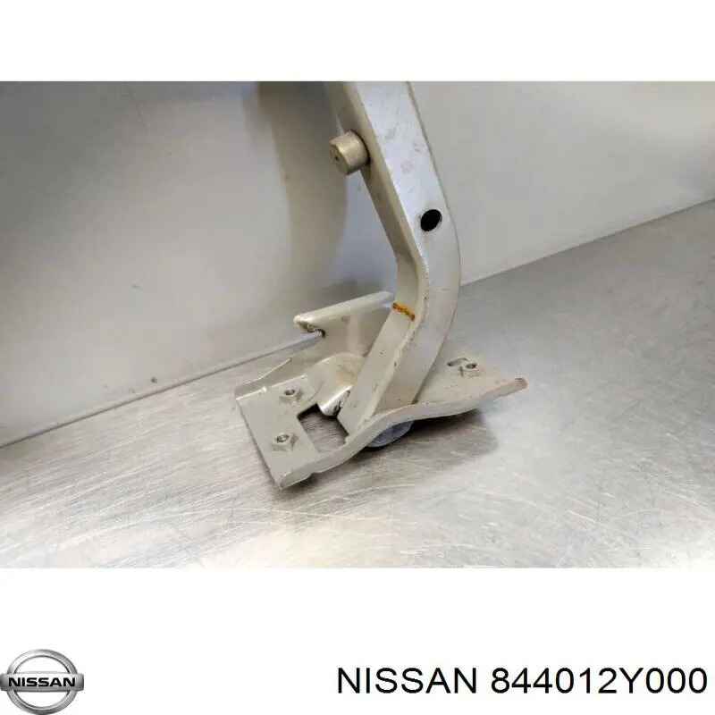 Завіса кришки багажника Nissan/Infiniti 844012Y000 ціна, від 3.65 USD
