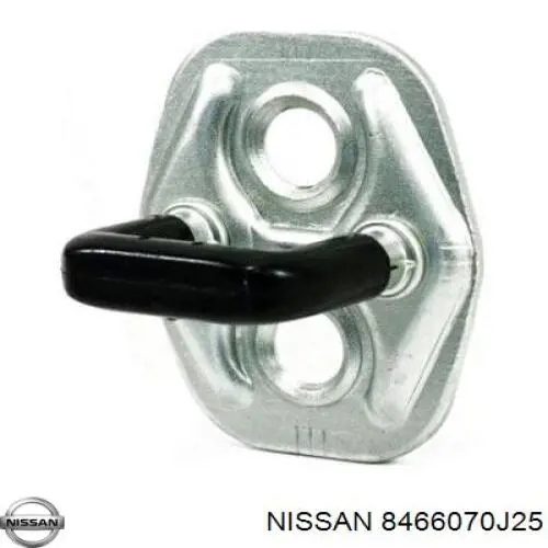 Личинка замка кришки багажника Nissan Primera (P10) (Нісан Прімера)