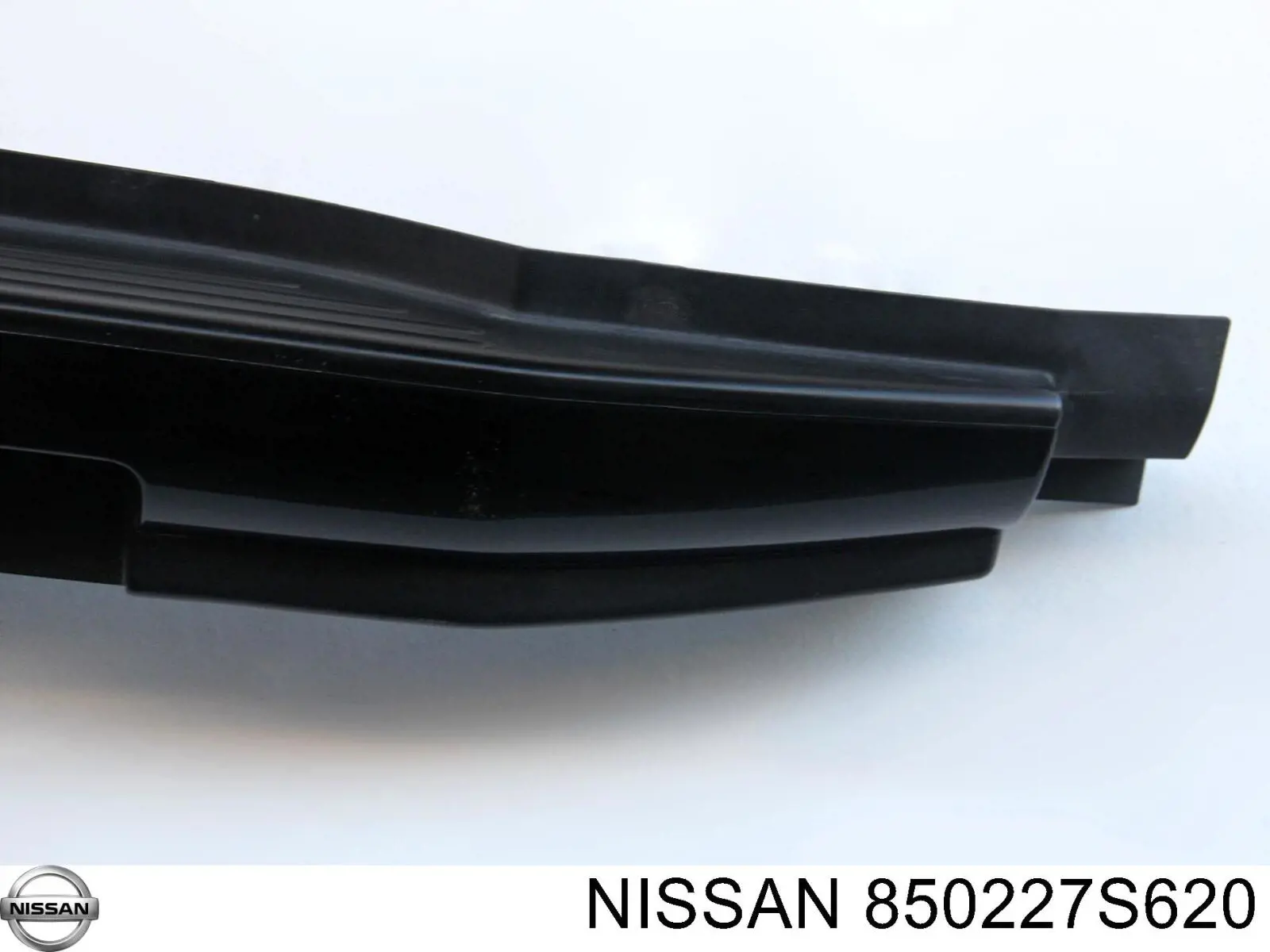 Купити 850227S620 Nissan/Infiniti Задній бампер