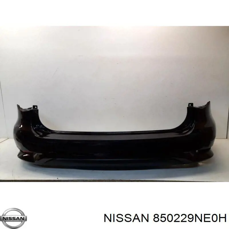 Задній бампер 850229NE0H Nissan/Infiniti