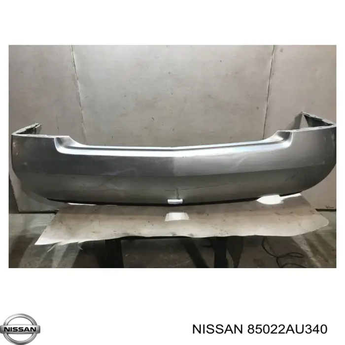 Купити Задній бампер Nissan Primera  P12