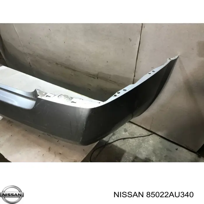  Задній бампер Nissan Primera 