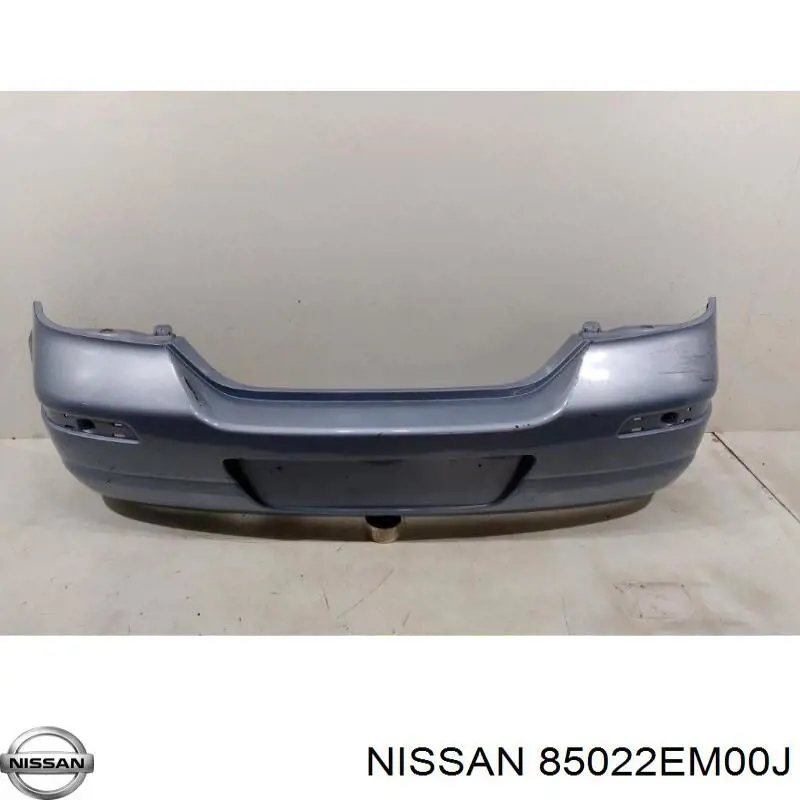 Купити Задній бампер Nissan Tiida  C11X