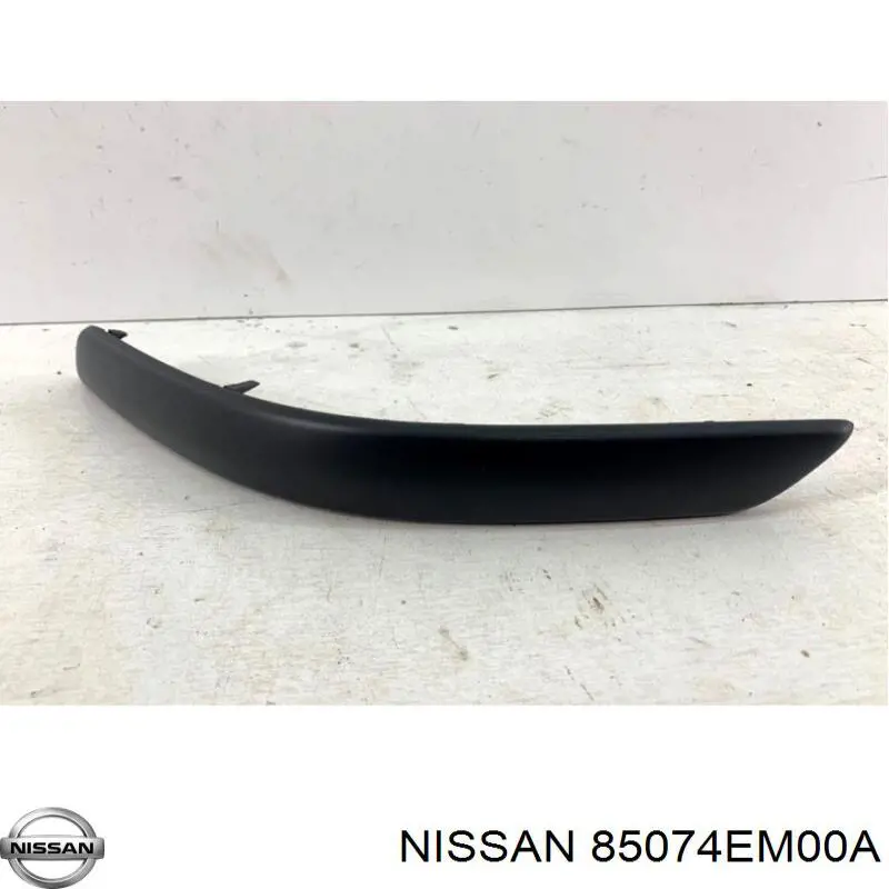 Купити 85074EM00A Nissan/Infiniti Молдинг заднього бампера, правий