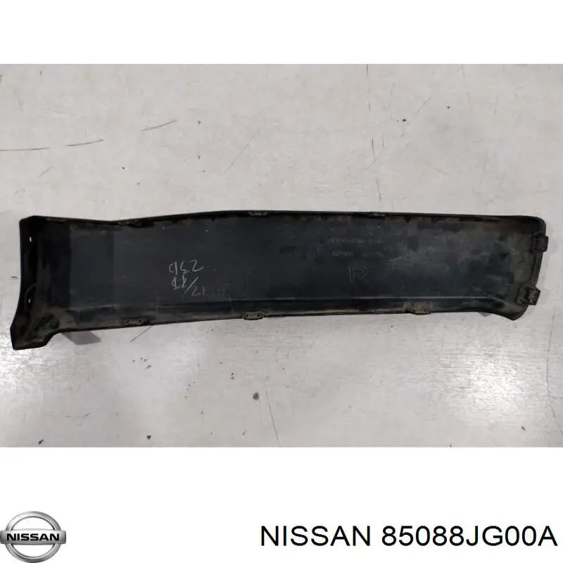 Молдинг заднього бампера, правий Nissan/Infiniti 85088JG00A ціна, від 11.03 USD