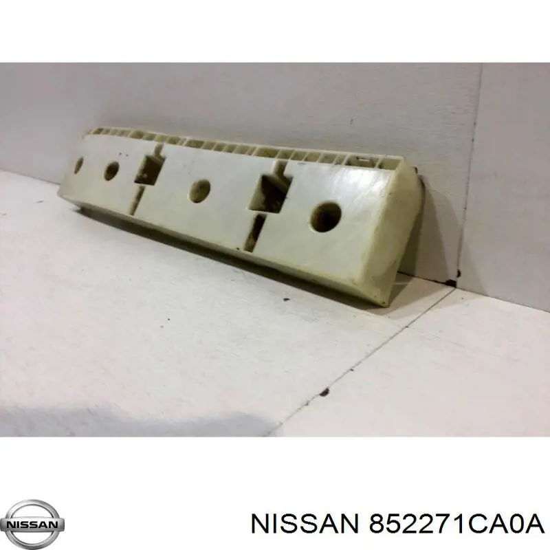 852271CA0A Nissan кронштейн бампера заднього, зовнішній лівий