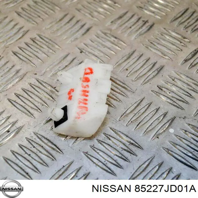 Лівий кронштейн заднього бампера Nissan/Infiniti 85227JD01A ціна, від 5.27 USD